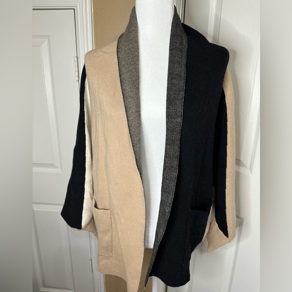 THML Sweaters - THML colorblock dolman sleeve super soft cardigan L